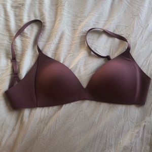 Lululemon bra 32C